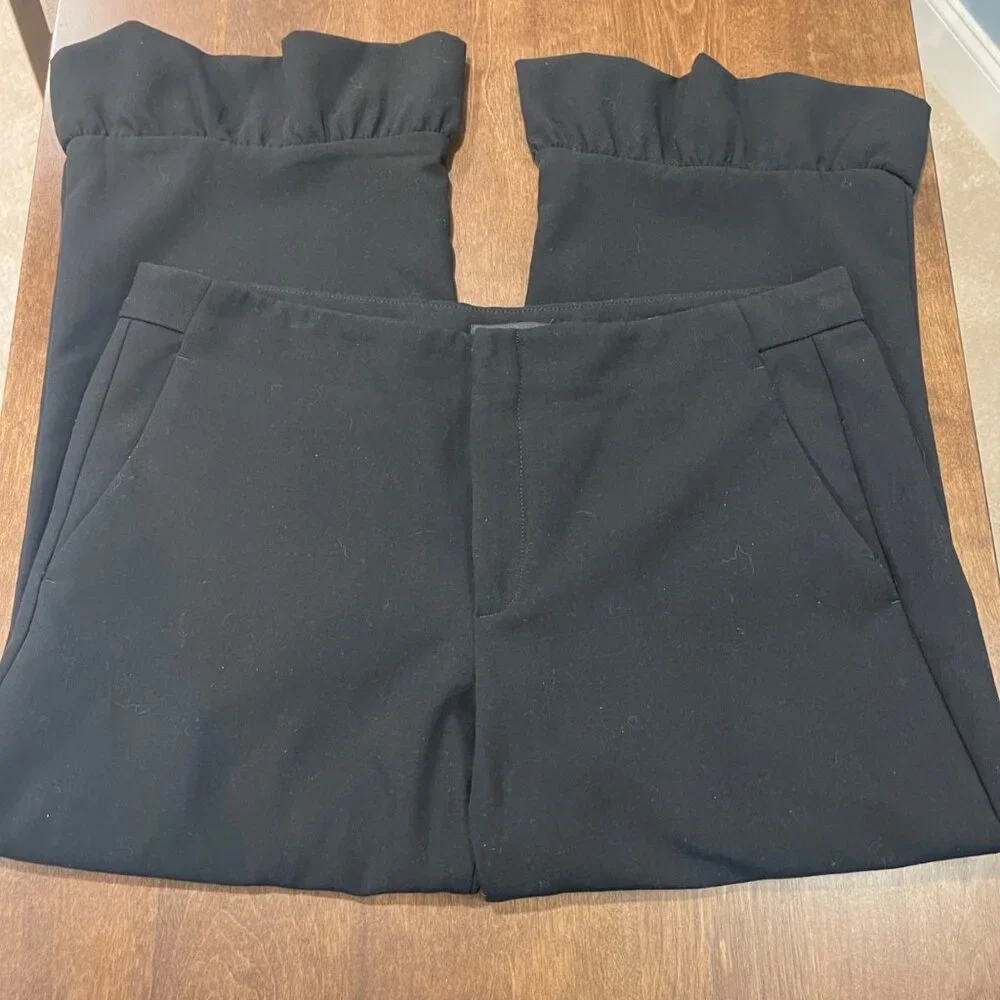 Banana Republic Logan Crop Dress Pants Women's Size 12 Black Ruffle Hems Viscose